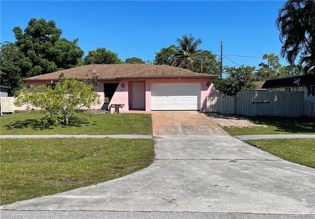 4115 Thomasson LN NAPLES, FL 34112