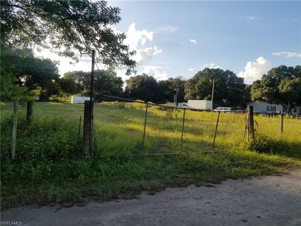1415 Dillon LN IMMOKALEE, FL 34142