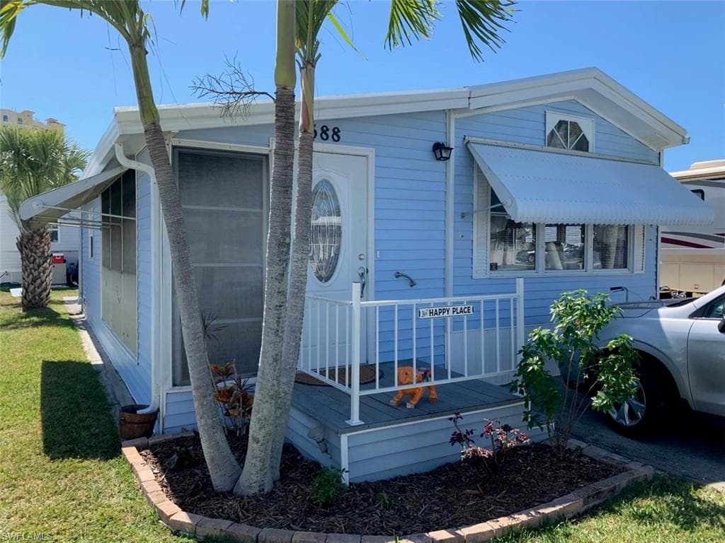 19681 Summerlin RD 588 FORT MYERS, FL 33908