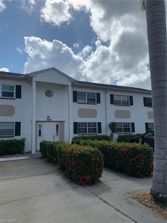 7015 Cedarhurst DR 8D FORT MYERS, FL 33919
