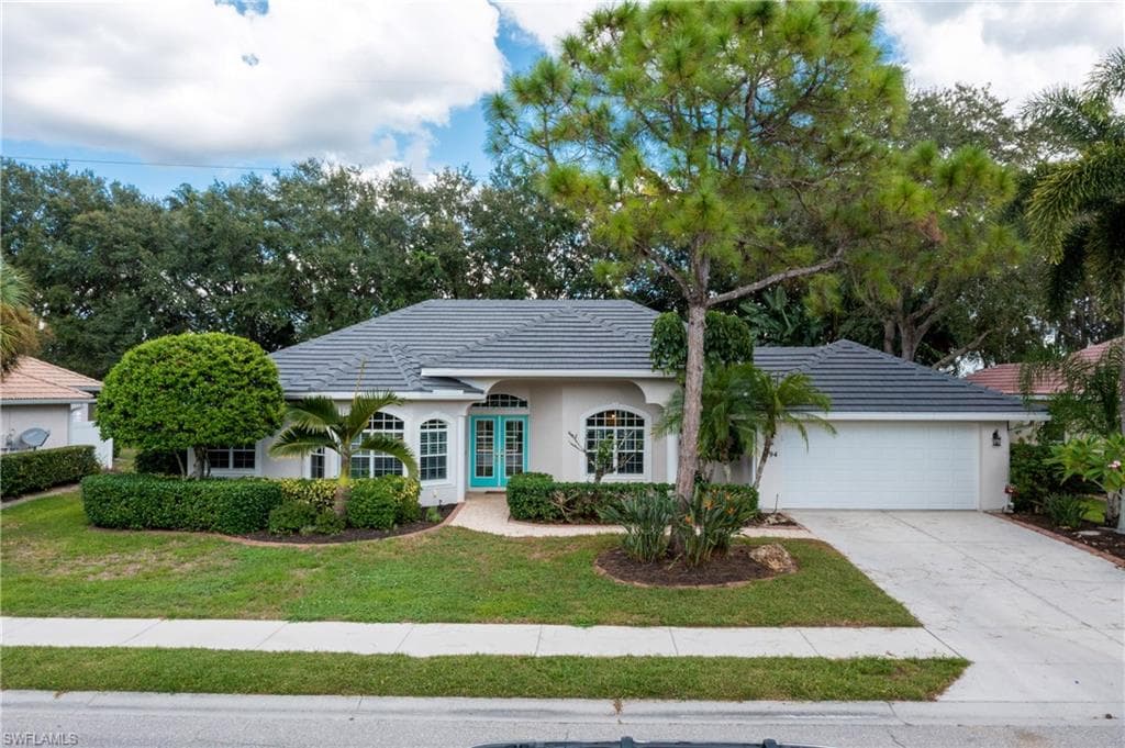 2194 Calusa Lakes BLVD NOKOMIS, FL 34275
