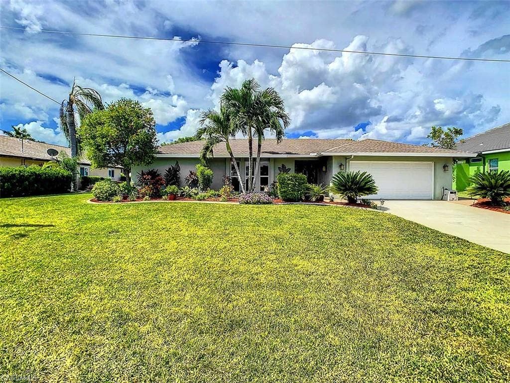2628 SE 19th PL CAPE CORAL, FL 33904