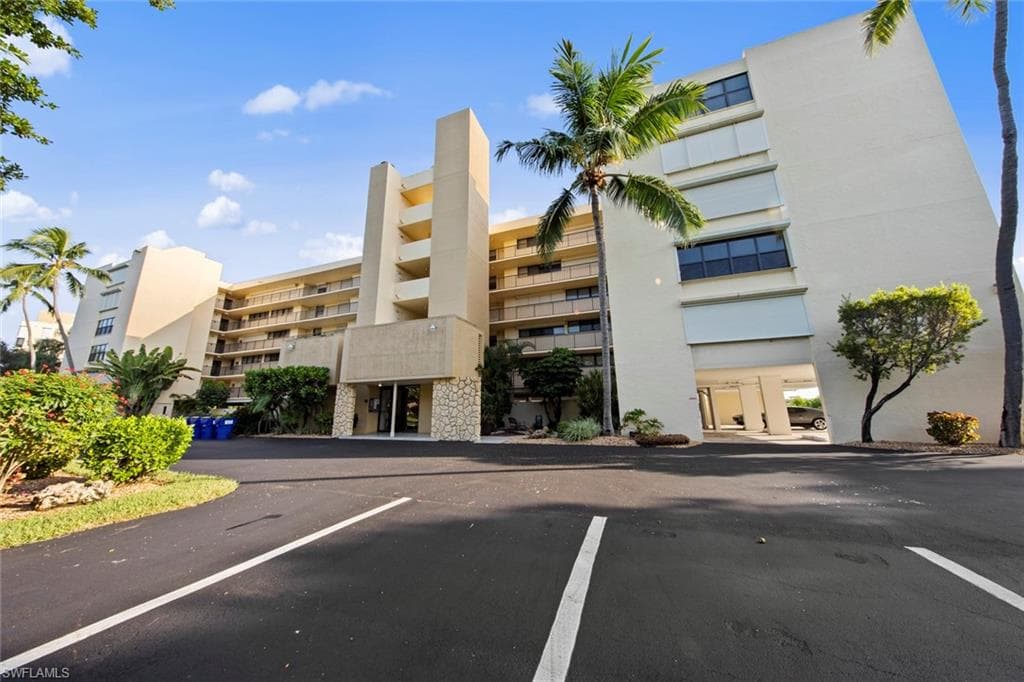 4223 Bay Beach LN C3 FORT MYERS BEACH, FL 33931