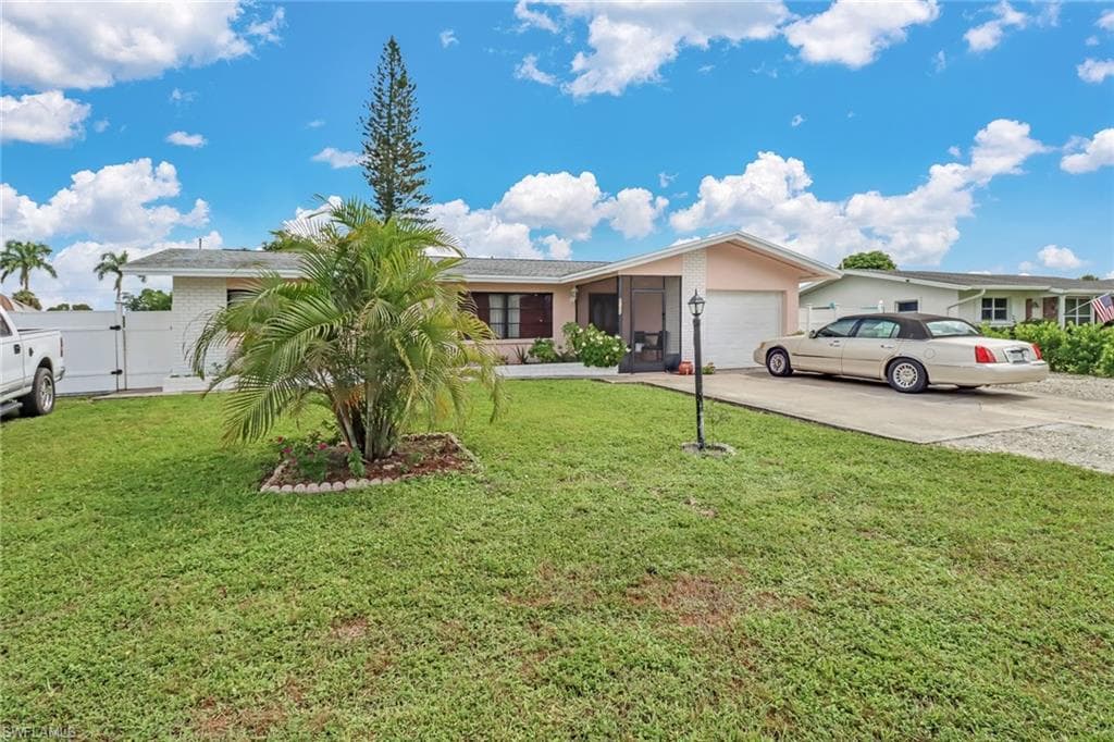 2154 44th ST SW NAPLES, FL 34116