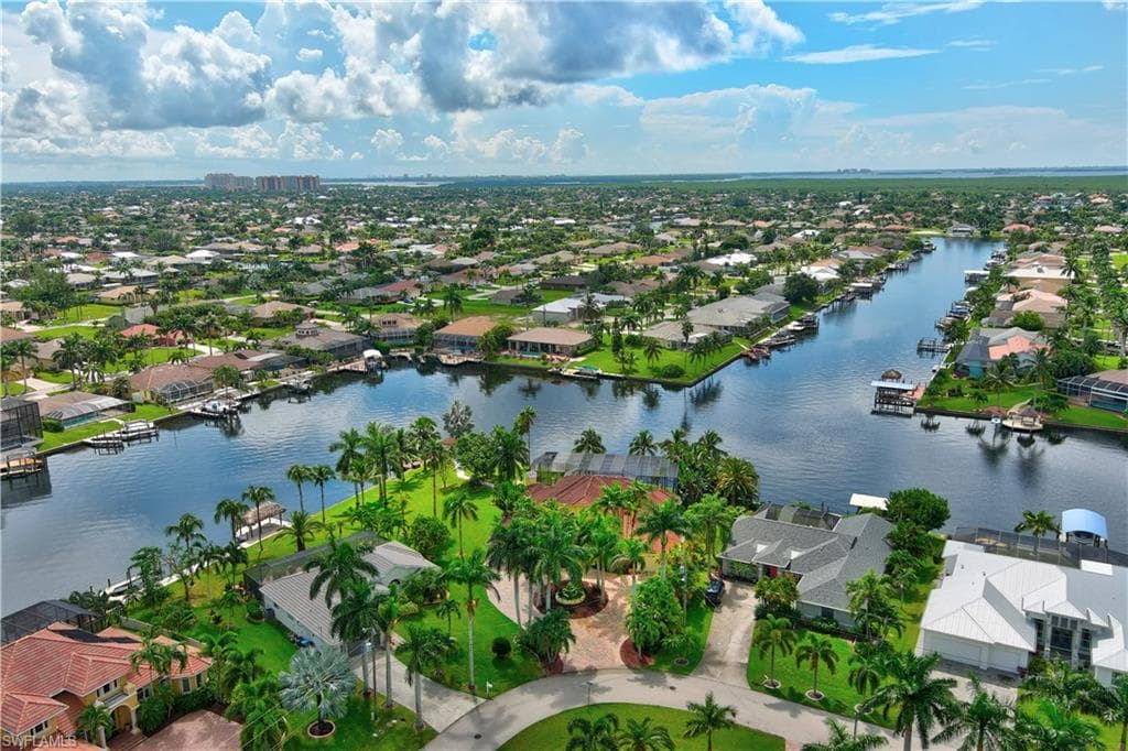 2606 SW 48th TER CAPE CORAL, FL 33914