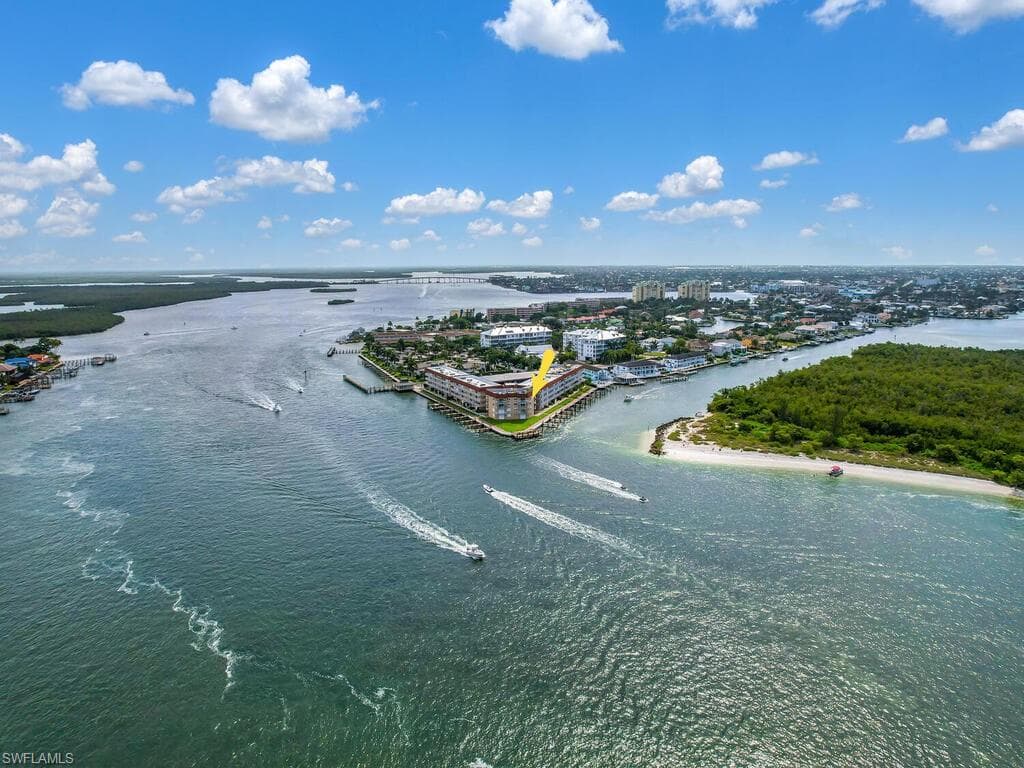 1204 Edington PL C202 MARCO ISLAND, FL 34145