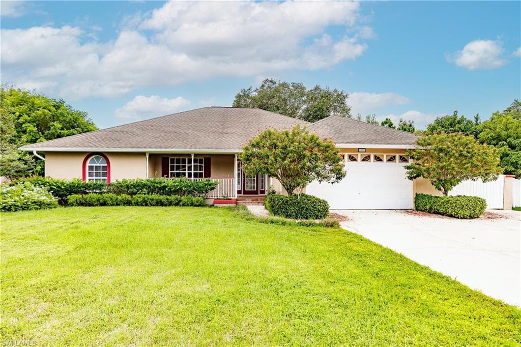 6872 Fairview ST FORT MYERS, FL 33966