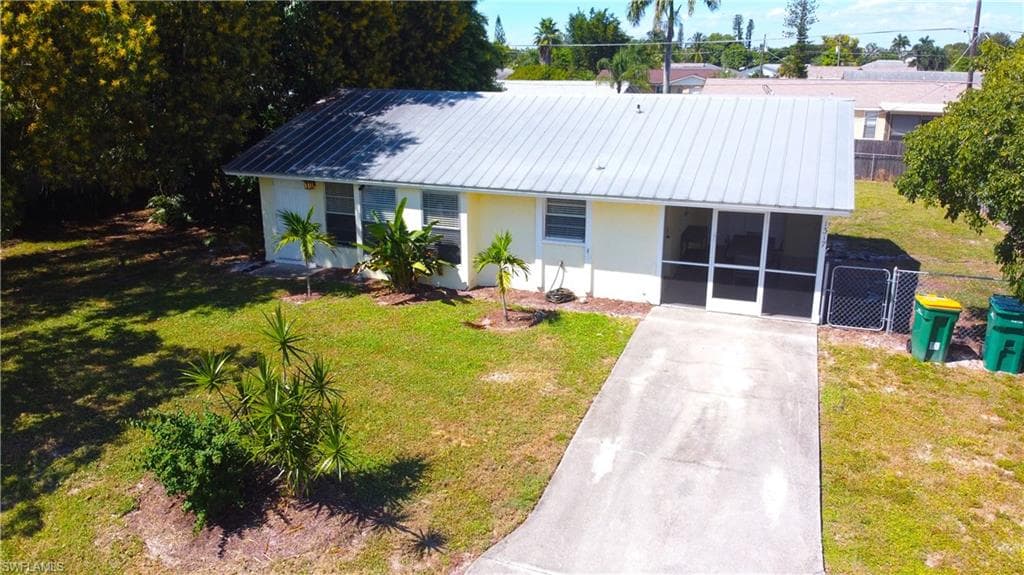 1317 Ingraham ST NAPLES, FL 34103
