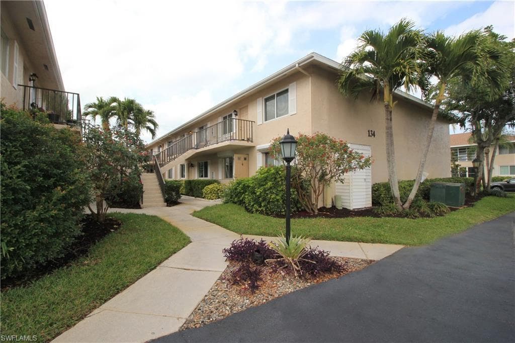 134 Palm DR 2999 NAPLES, FL 34112