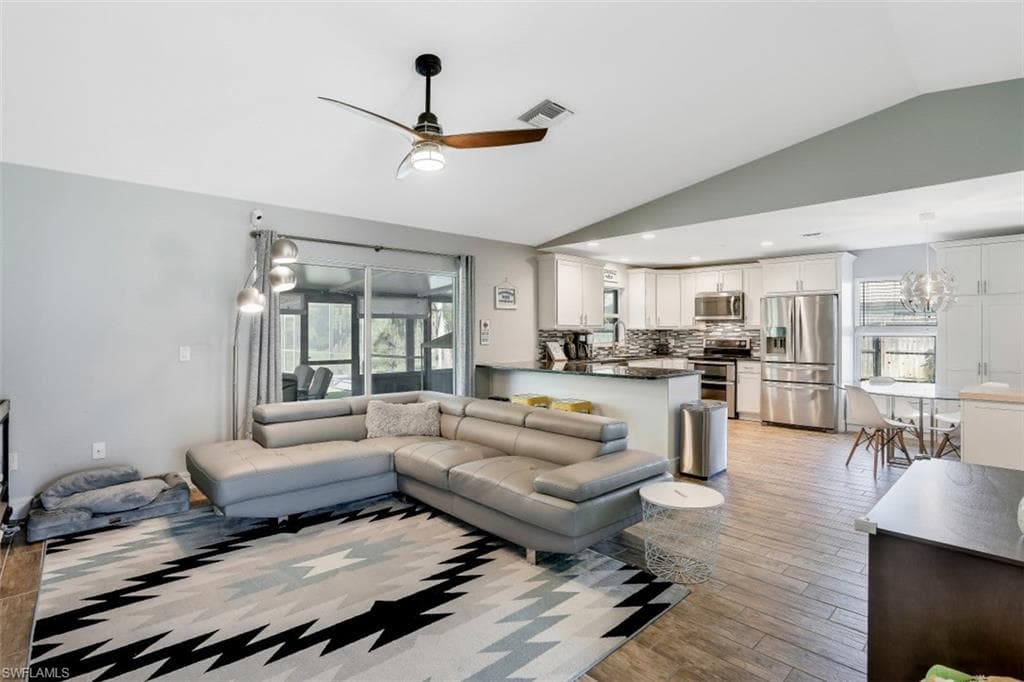 27220 Rue De Paix BONITA SPRINGS, FL 34135