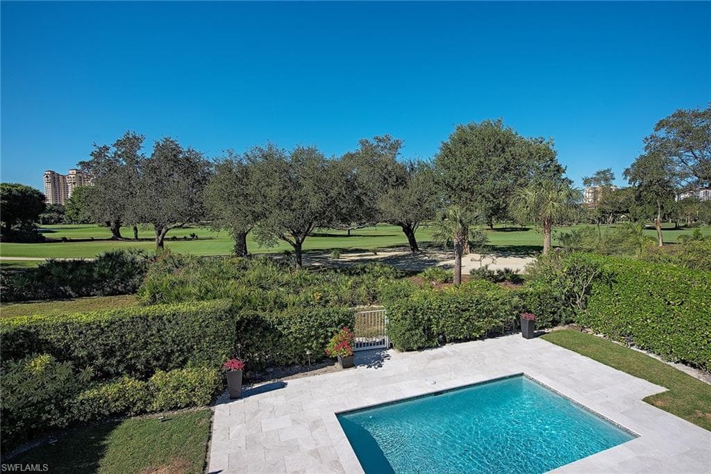 830 Rue Deville NAPLES, FL 34108