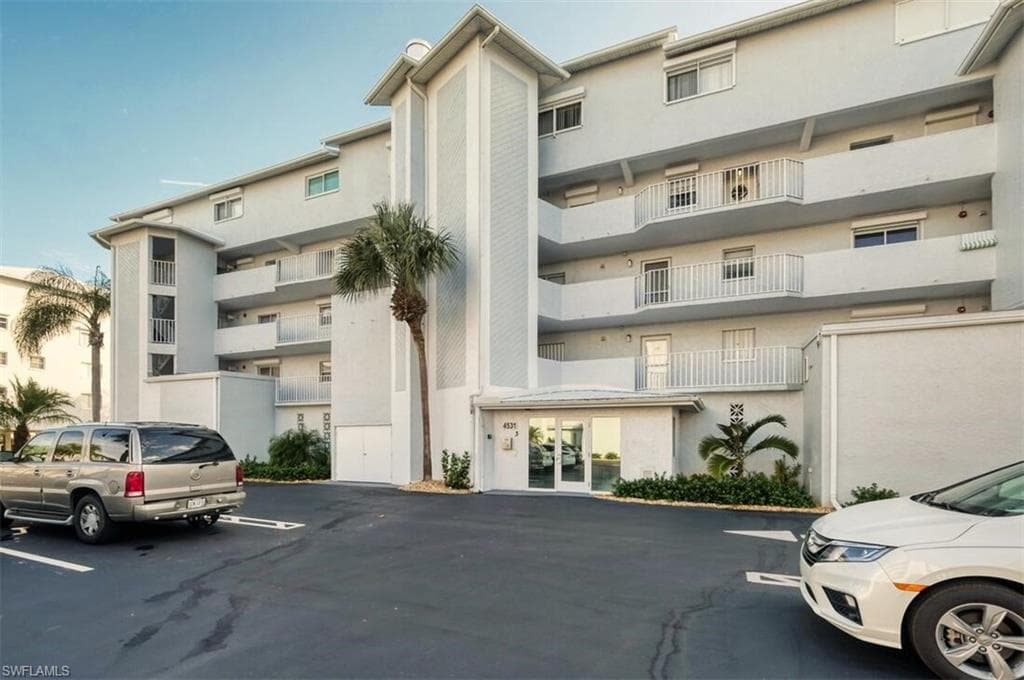 4531 Bay Beach LN 336 FORT MYERS BEACH, FL 33931