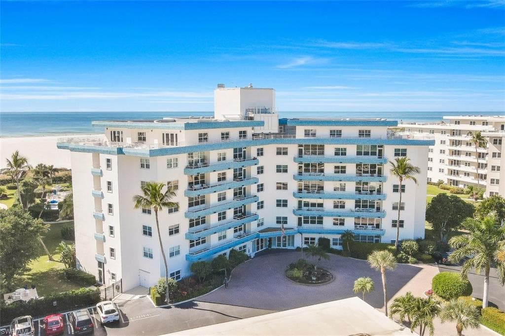 220 Seaview CT 504 MARCO ISLAND, FL 34145