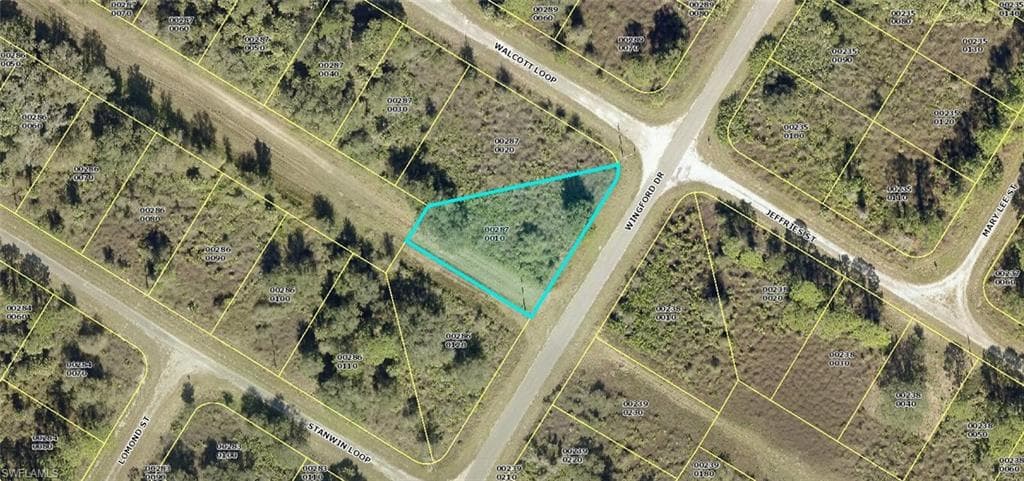 1911 Wingford DR LEHIGH ACRES, FL 33972