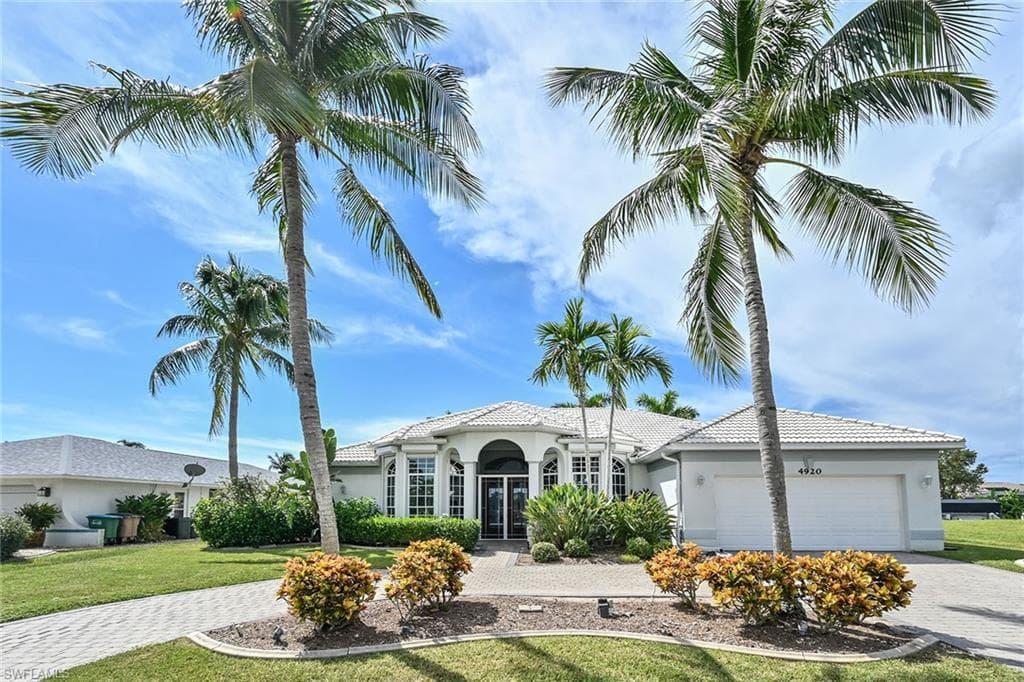 4920 SW 8th CT CAPE CORAL, FL 33914