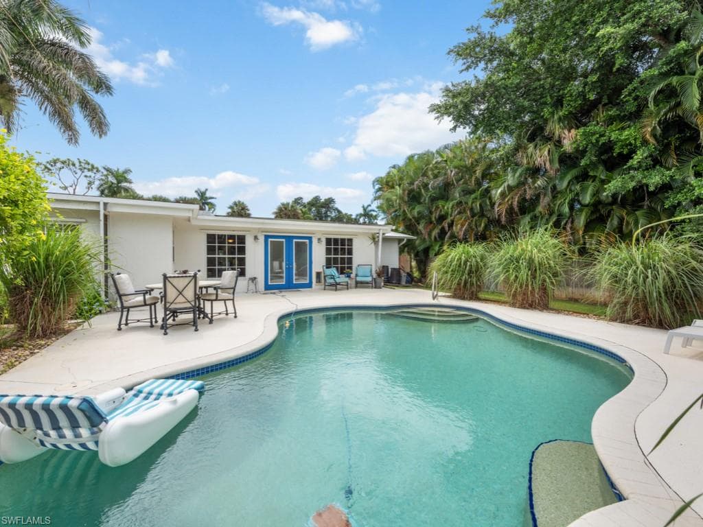 5309 Cypress LN NAPLES, FL 34113