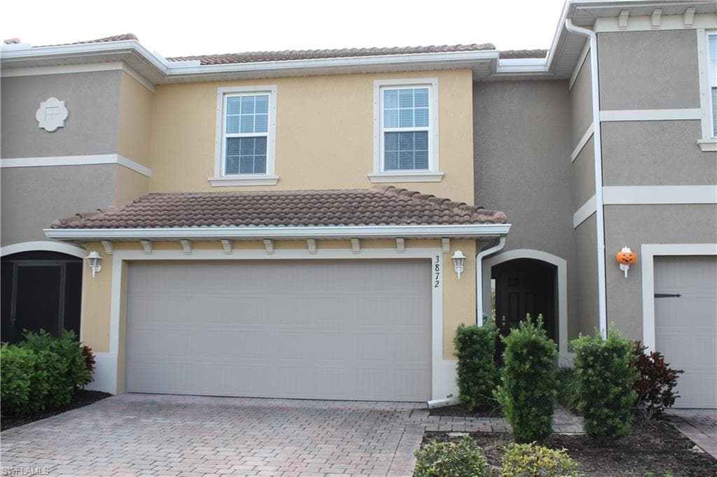3872 Tilbor CIR FORT MYERS, FL 33916