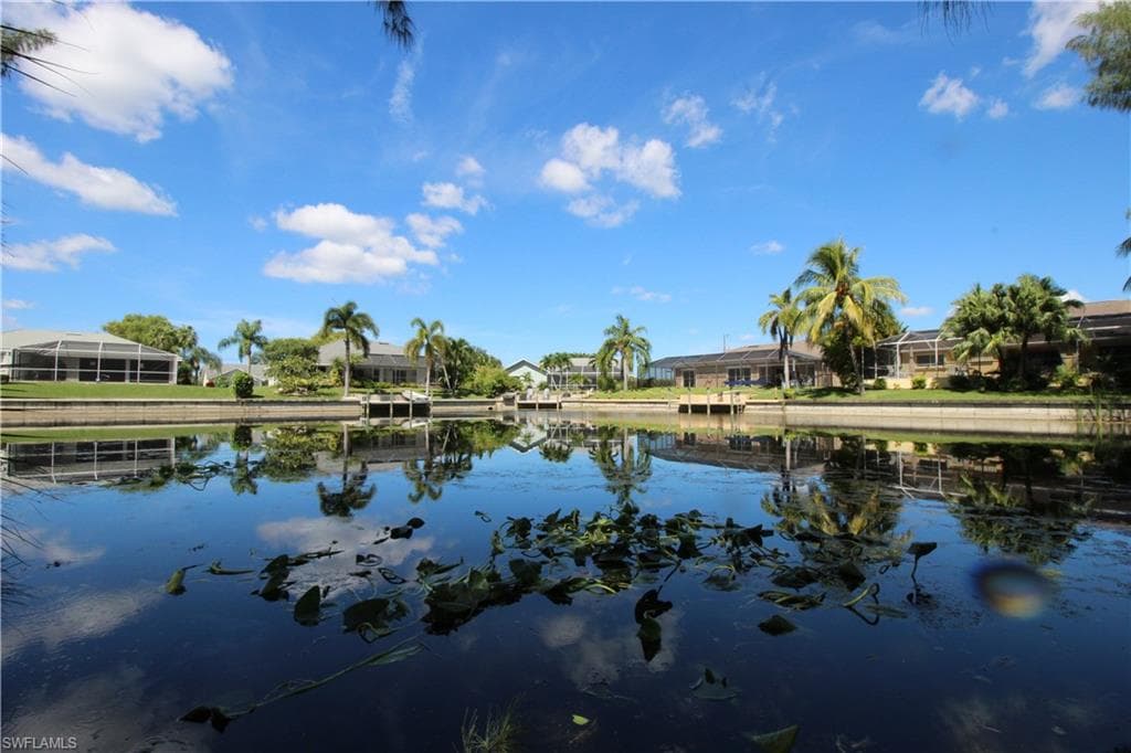 1161 SW 39th TER CAPE CORAL, FL 33914