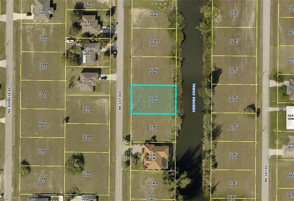 923 NE 1st AVE CAPE CORAL, FL 33909