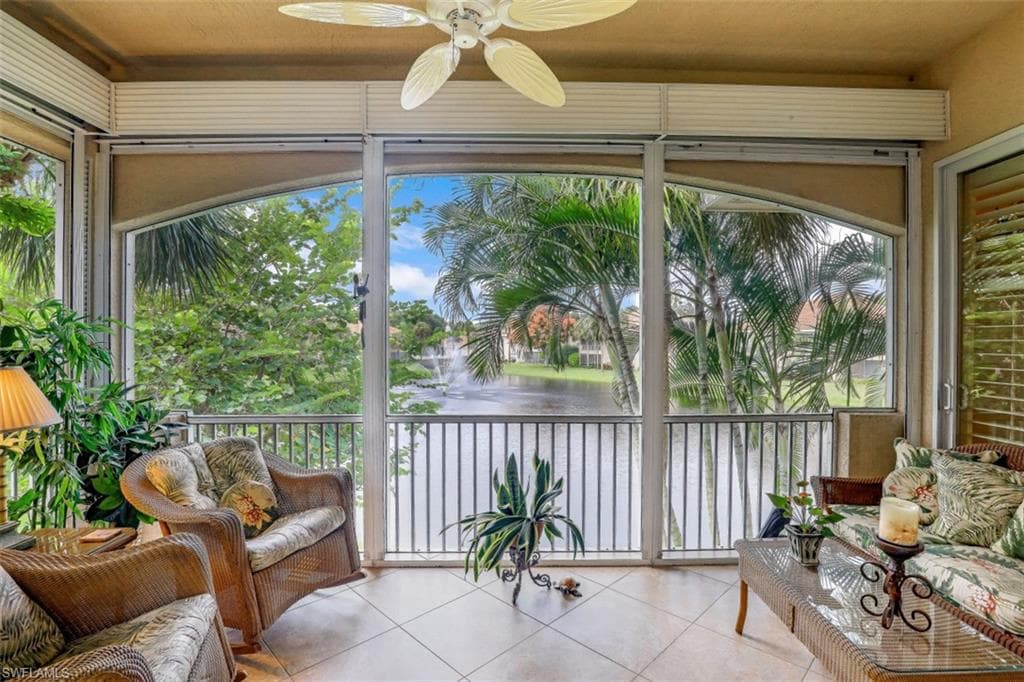 8453 Abbington CIR 821 NAPLES, FL 34108