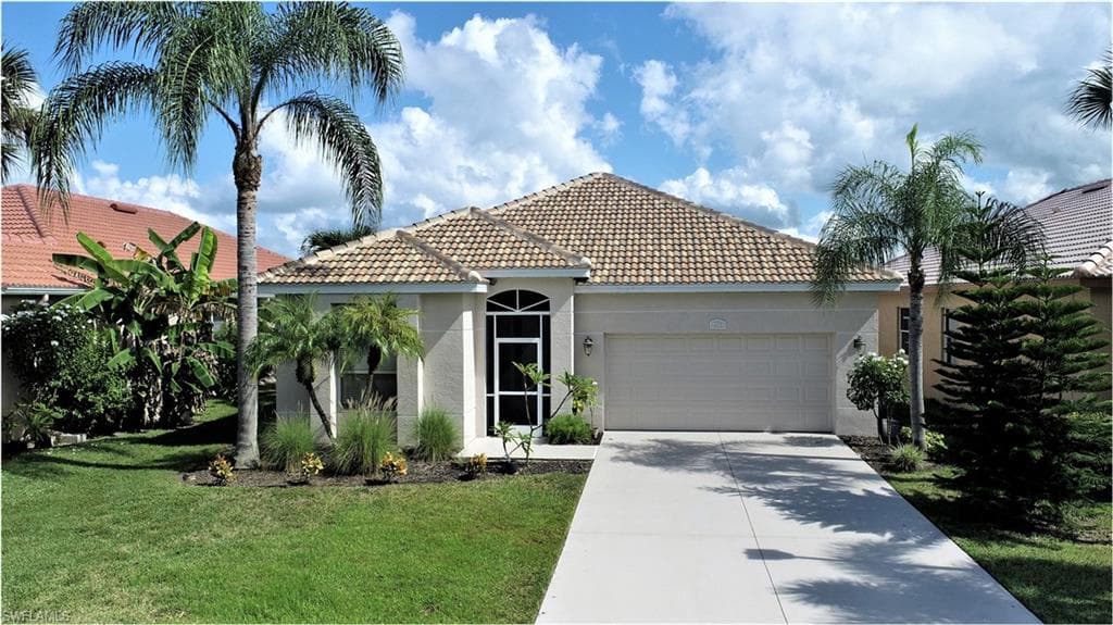 2381 Bainmar DR LEHIGH ACRES, FL 33973