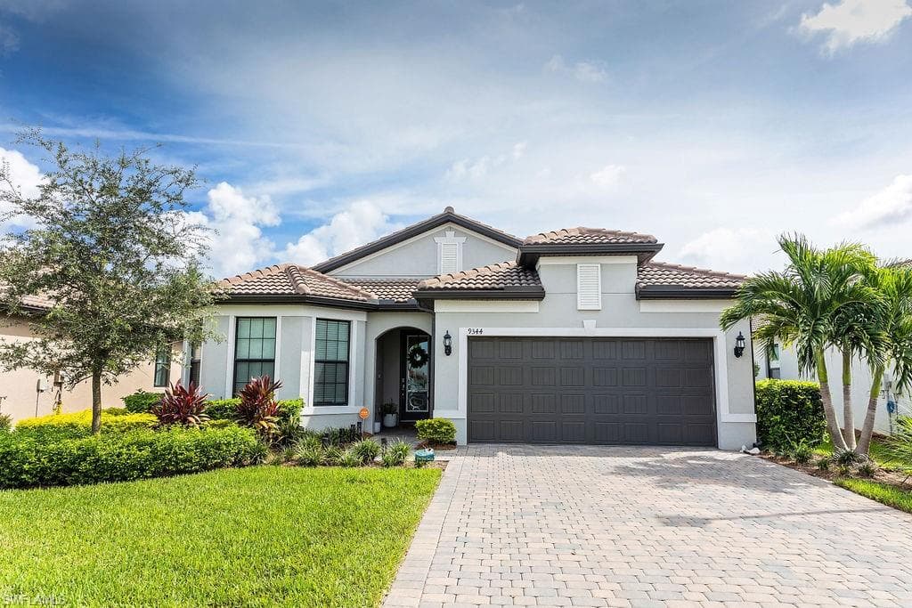 9344 Bexley DR FORT MYERS, FL 33967