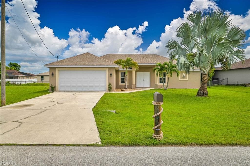 2537 SW 26th PL CAPE CORAL, FL 33914