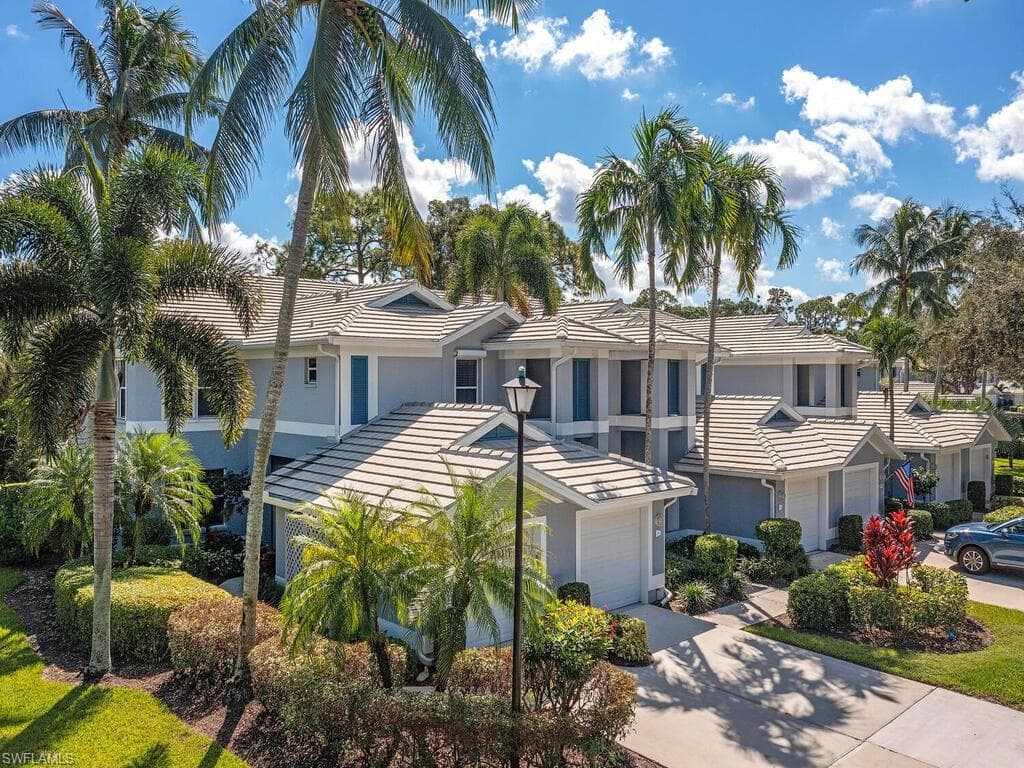 760 Tarpon Cove DR 6-101 NAPLES, FL 34110