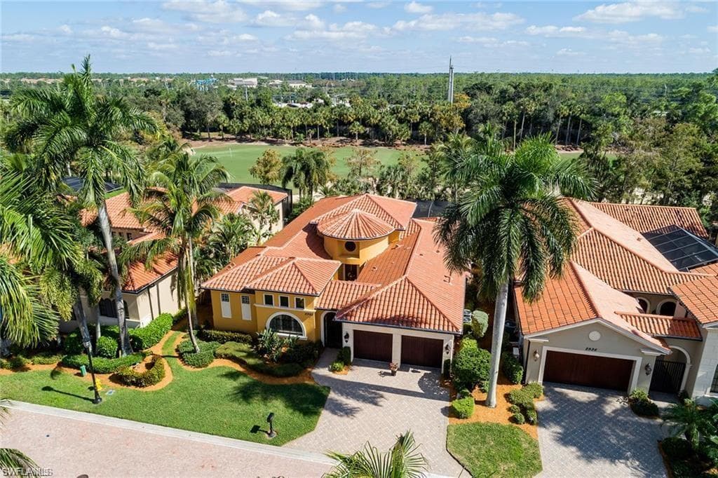 2940 Tiburon BLVD E NAPLES, FL 34109