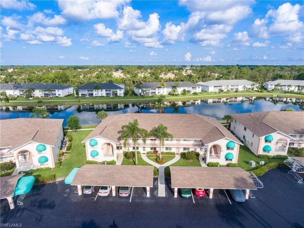 473 Gabriel CIR 2006 NAPLES, FL 34104