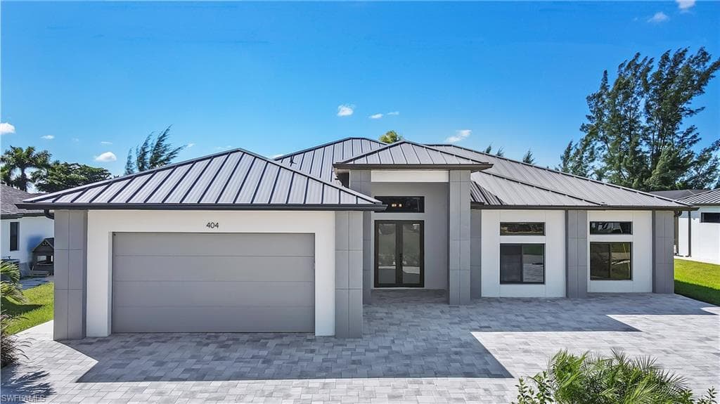 404 SW 26th ST CAPE CORAL, FL 33991