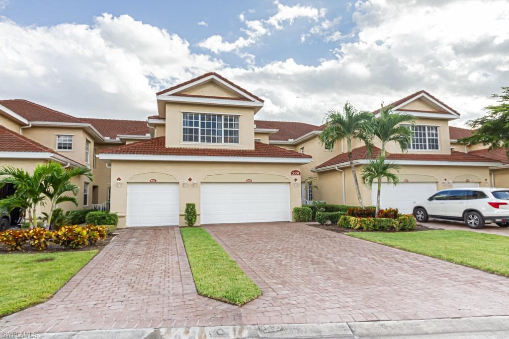 5501 Cheshire DR 202 FORT MYERS, FL 33912