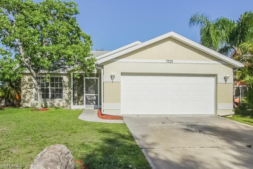 7703 33rd LN E SARASOTA, FL 34243
