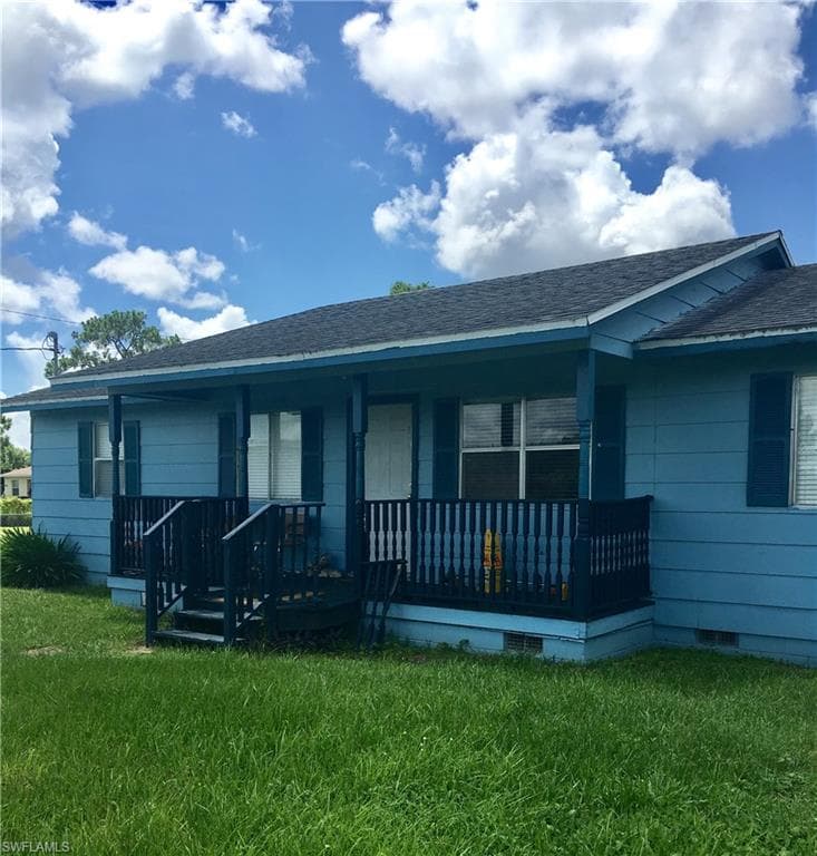 3205 40th ST SW LEHIGH ACRES, FL 33976