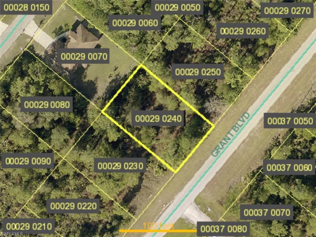 961 Grant BLVD LEHIGH ACRES, FL 33974