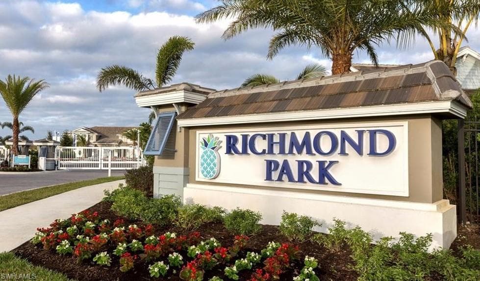 2335 Sawyers Hill RD 502 NAPLES, FL 34120