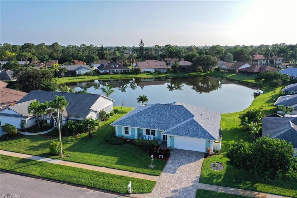 105 Versailles CIR NAPLES, FL 34112