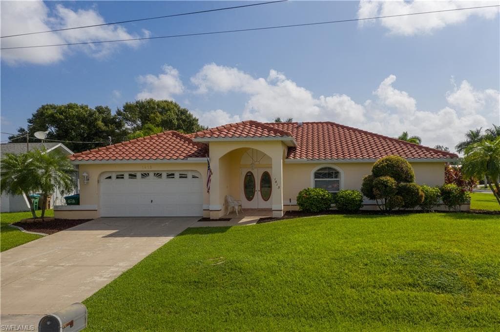 1415 SE 5th PL CAPE CORAL, FL 33990