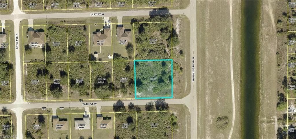 2500 70th ST W LEHIGH ACRES, FL 33971