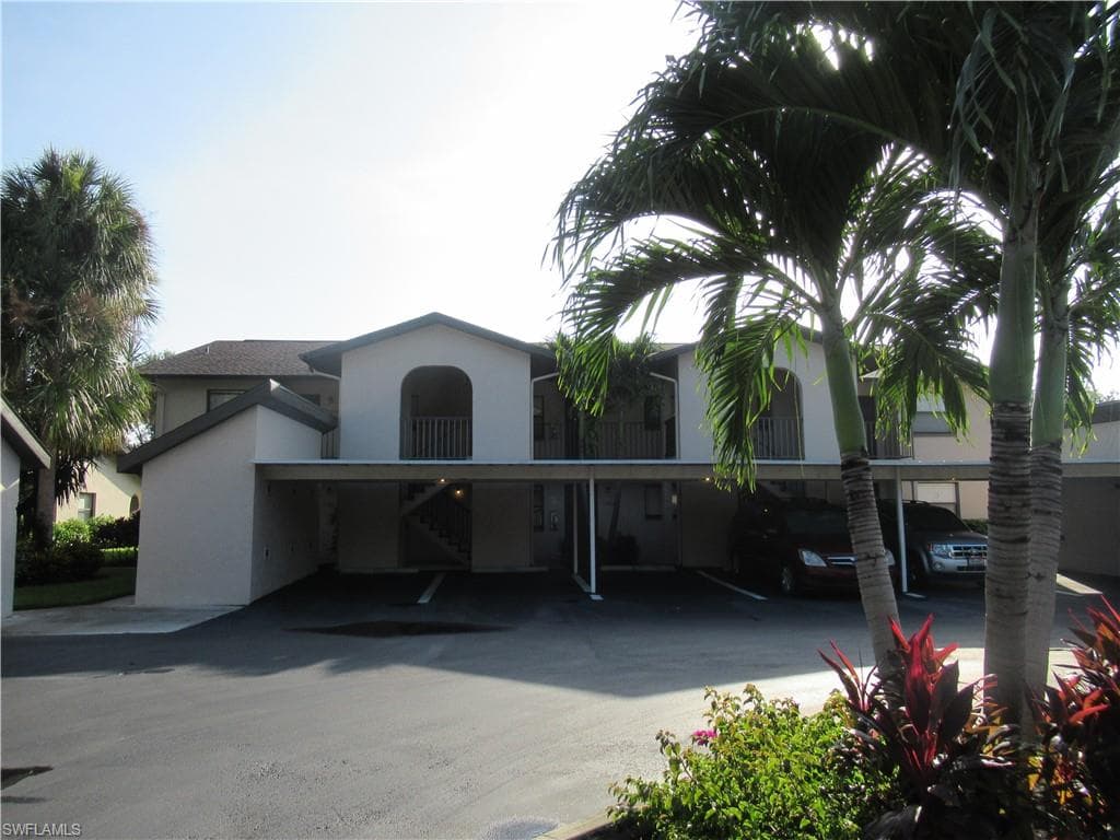 10041 Maddox LN 102 BONITA SPRINGS, FL 34135