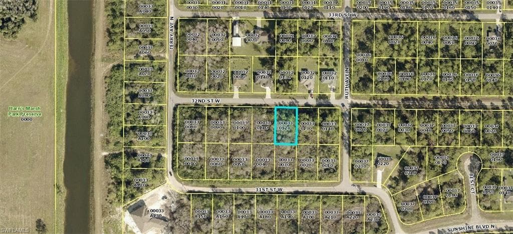 3305 32nd ST W LEHIGH ACRES, FL 33971