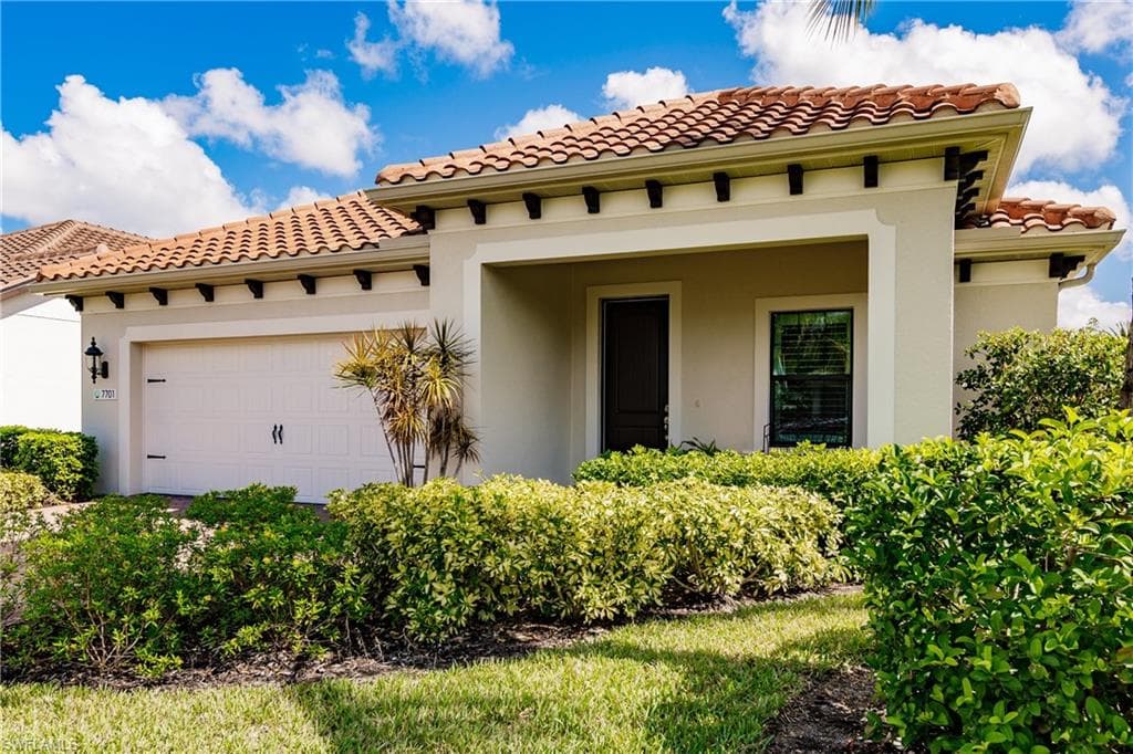 7701 Cypress Walk DR FORT MYERS, FL 33966