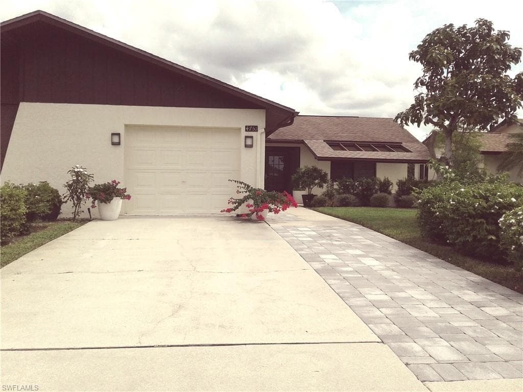 4751 Lakewood BLVD J-4 NAPLES, FL 34112