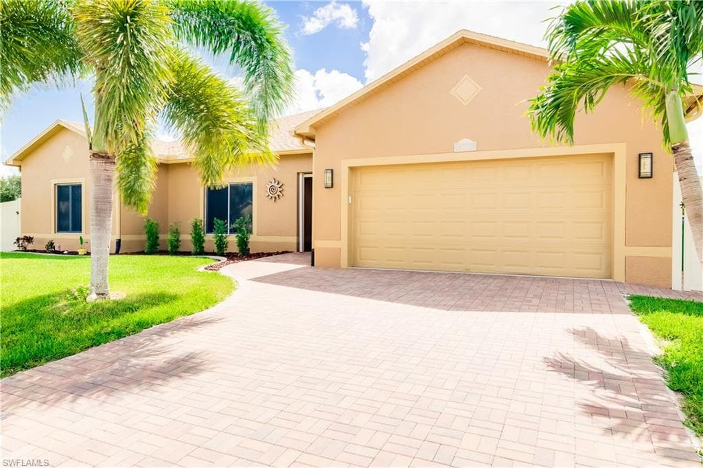 2040 NW 1st ST CAPE CORAL, FL 33993