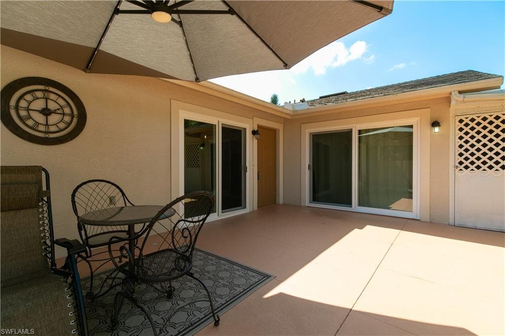 5801 Crystal Lake LN 103 NORTH FORT MYERS, FL 33917