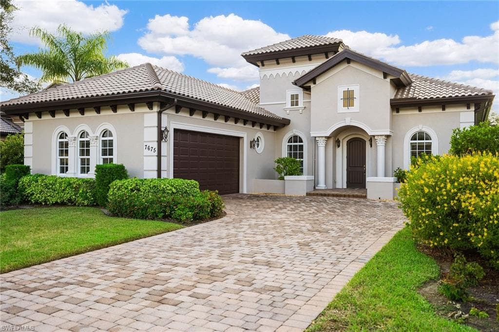 7675 Cottesmore DR NAPLES, FL 34113