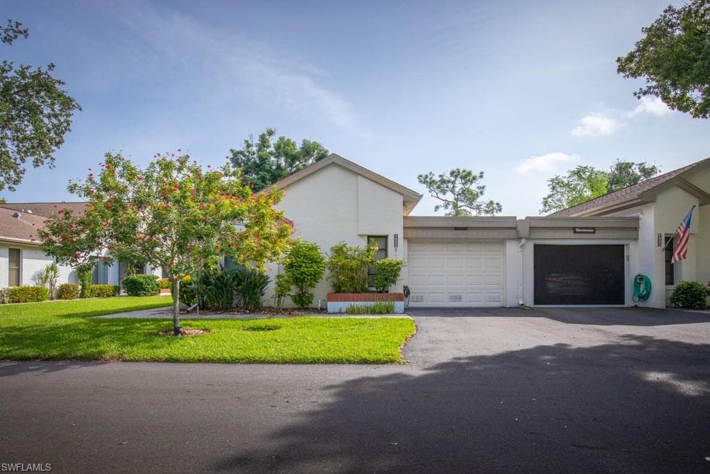 1800 Pine Glade CIR FORT MYERS, FL 33907