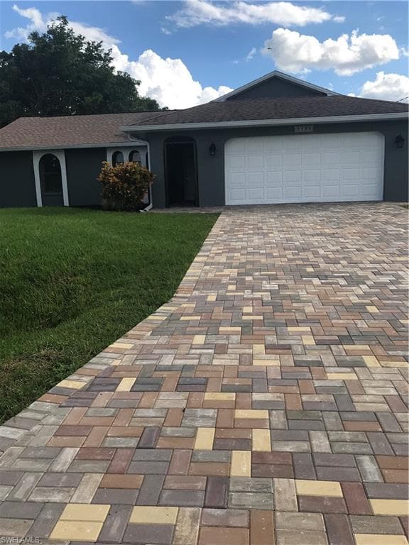 1424 SE 10th TER CAPE CORAL, FL 33990
