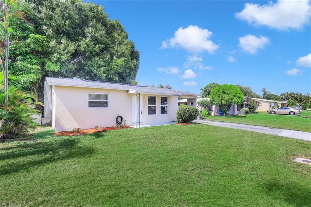 4480 Lagg AVE FORT MYERS, FL 33901
