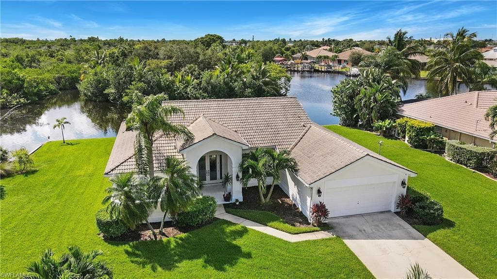 2032 SE 21st LN CAPE CORAL, FL 33990